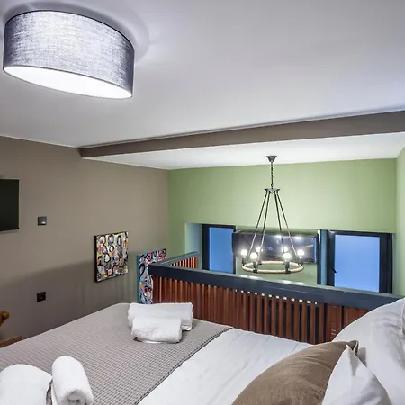 Irini Loft Apartment